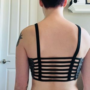 Strap back sports bra